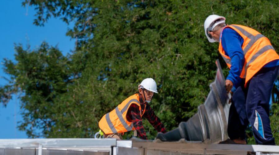 Professional gutter cleaning in Edwards, NY